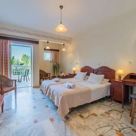 Ilaria Otel 4*