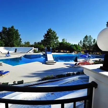 Ilaria Otel 4*