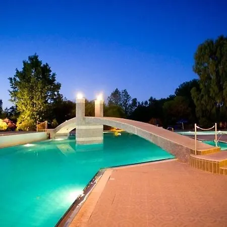 Otel Ilaria 4*