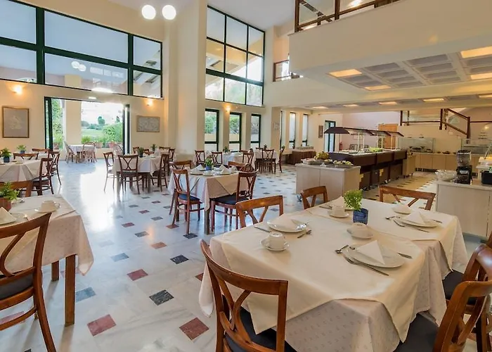 Ilaria Hotel 4*