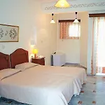 Ilaria Hotel Kalamákion